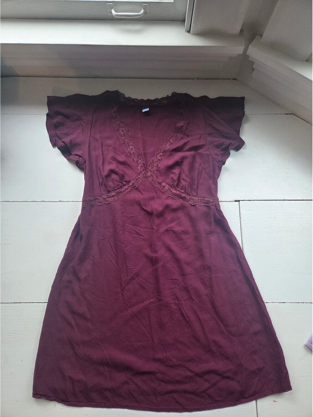 Old Navy Women's Burgundy V-Neck Lace Trim Dress
